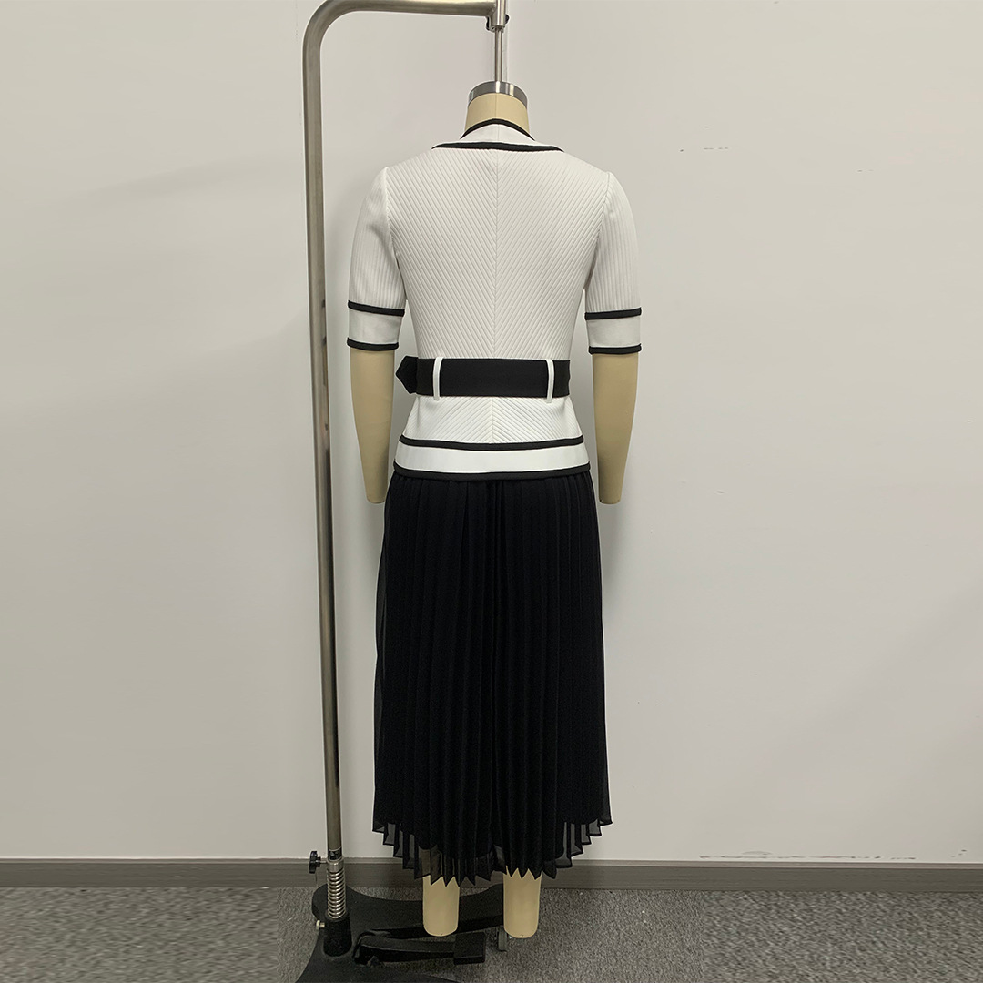 Vintage Fashion Exhibition - Sexy V Neck Buttons Belted Pleated
