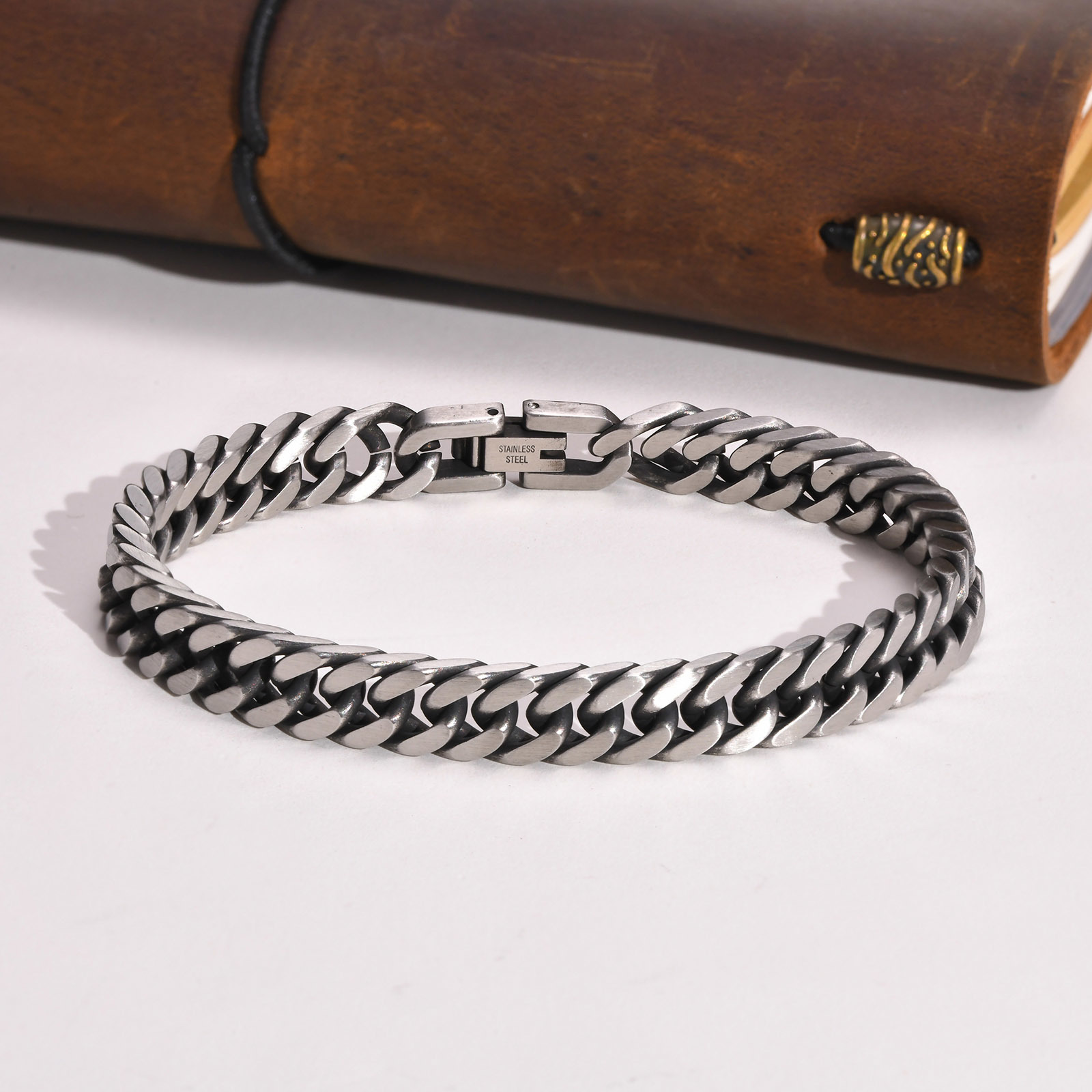 Vnox Chunky Retro Cuban Chain  - Vintage Fashion Outfits Men 评论和价格