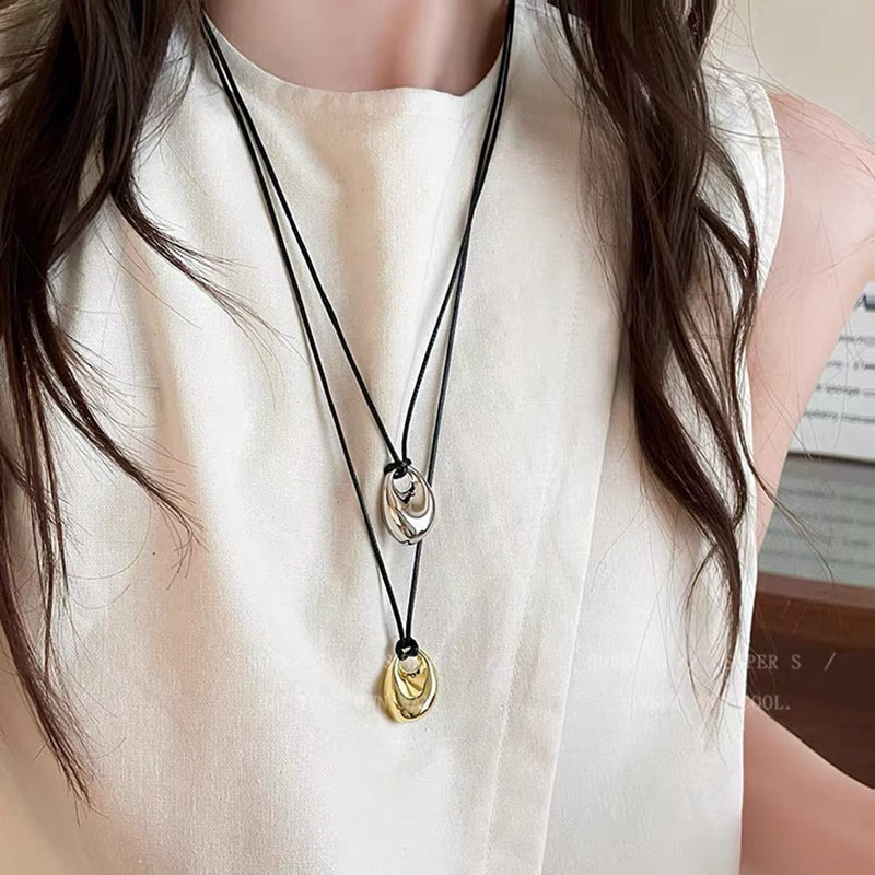 Korean Black Skin Rope Silver  - Vintage Fashion Trends 2026 评论和价格